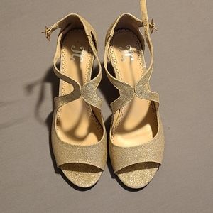 Size 7 gold glitter heels